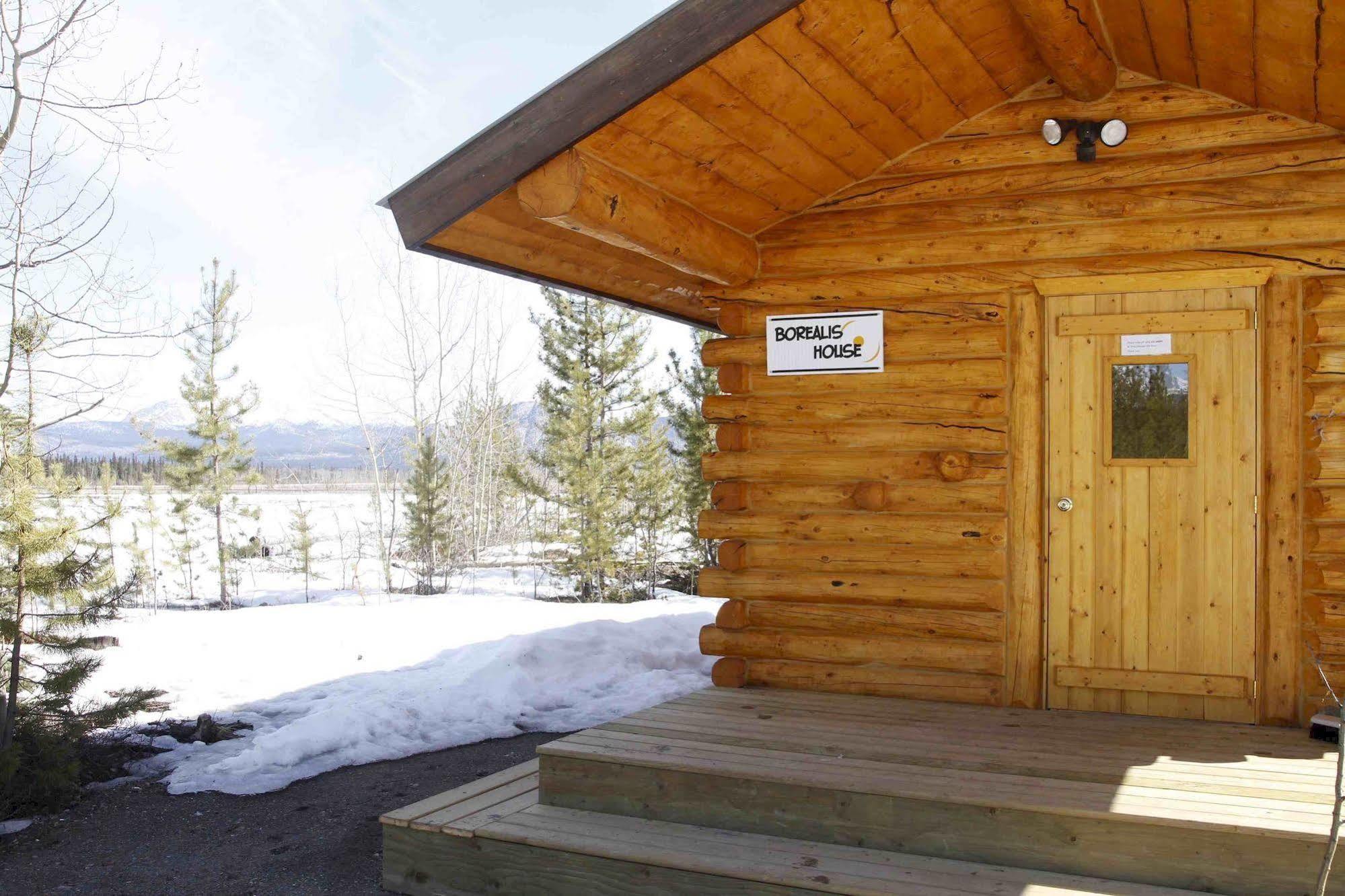 Sundog Retreat Hotel Whitehorse Exterior photo