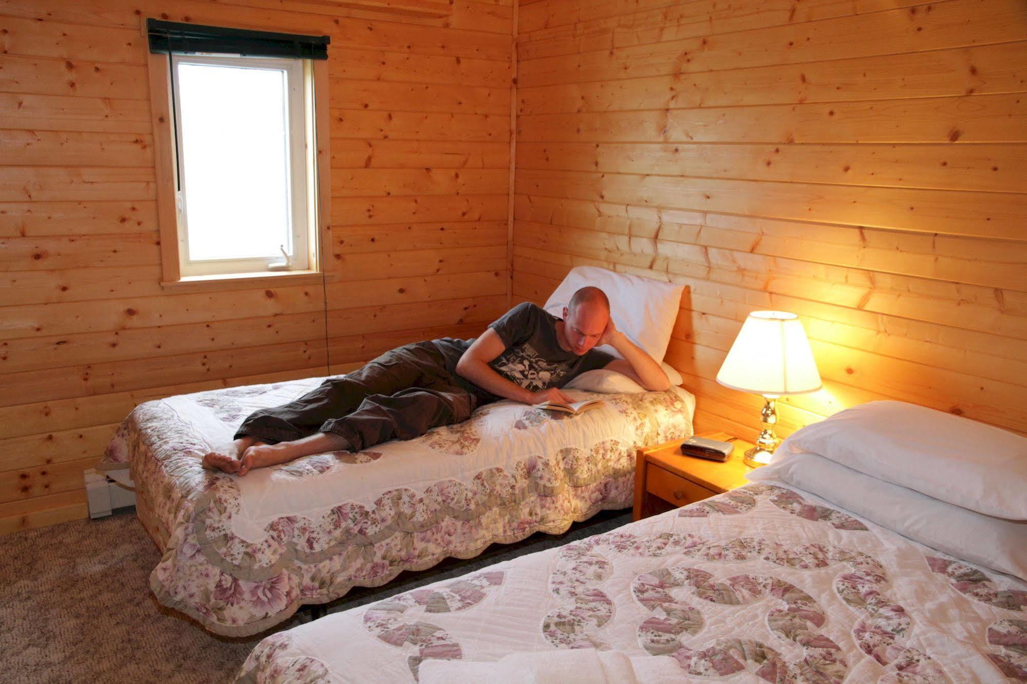 Sundog Retreat Hotel Whitehorse Exterior photo