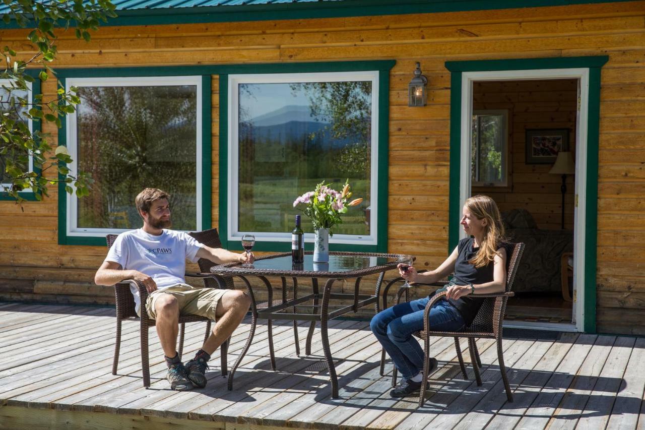 Sundog Retreat Hotel Whitehorse Exterior photo