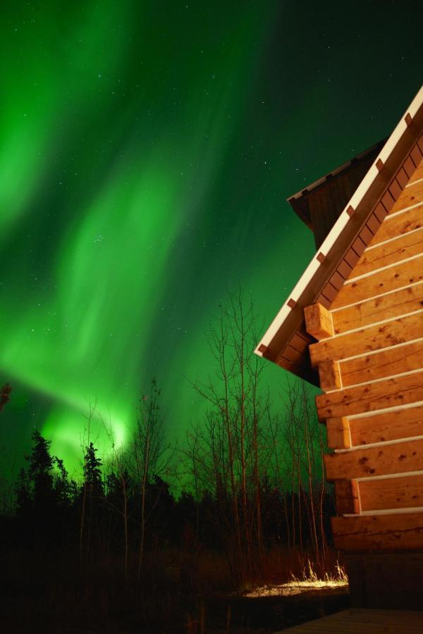 Sundog Retreat Hotel Whitehorse Exterior photo