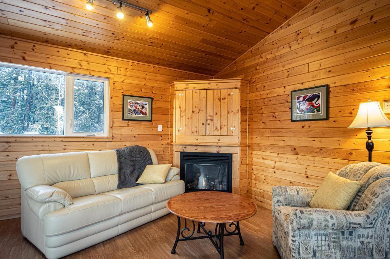 Sundog Retreat Hotel Whitehorse Exterior photo